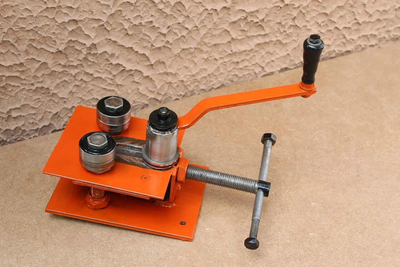 Профилегибочный станок птэ 500. Трубогиб для профильной трубы 20*20. Ручные станки своими руками. Трубогиб профилегиб с7. Ручные станки своими руками.