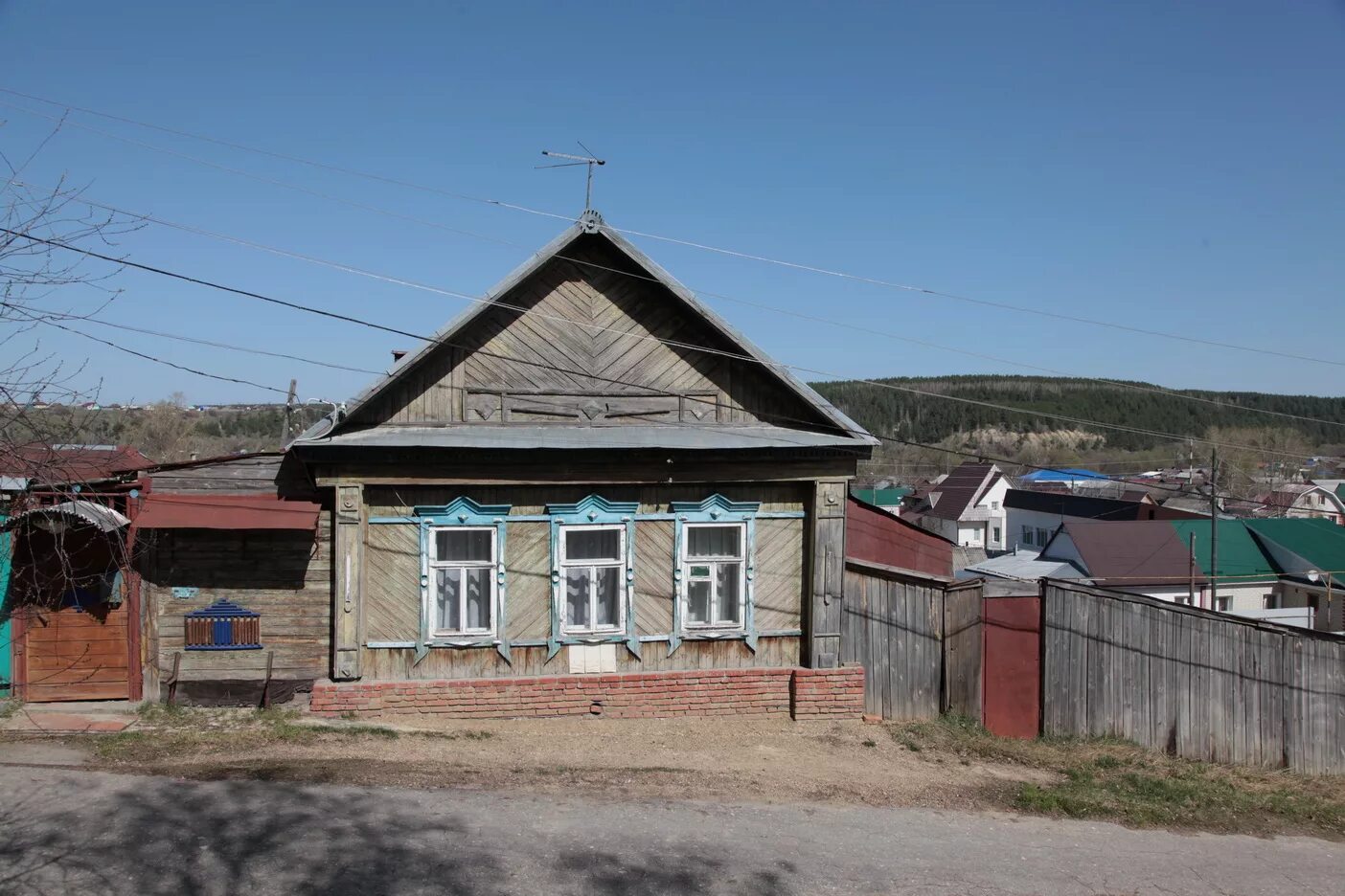 Погода кузнецкий кузнецк. Город Кузнецк Пензенской области население. Город Кузнецк Пензенской области Комсомольская 51. Кузнецк Пензенская область численность населения. Комсомольская 51 в Кузнецке Пензенской области.