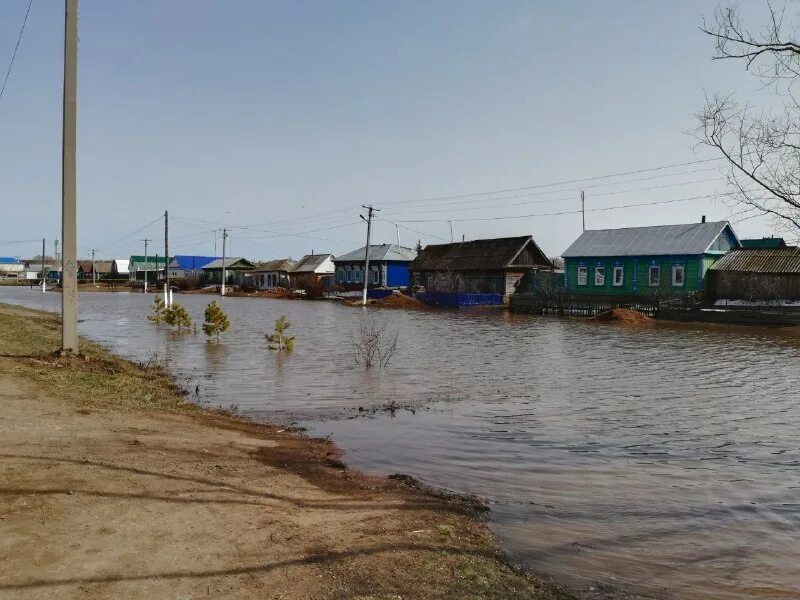Какие районы затопило в оренбургской. Река Самара Бузулук паводок. Наводнение в Оренбургской области 2021. Погромное Оренбургской половодье. Наводнение в Бузулуке.