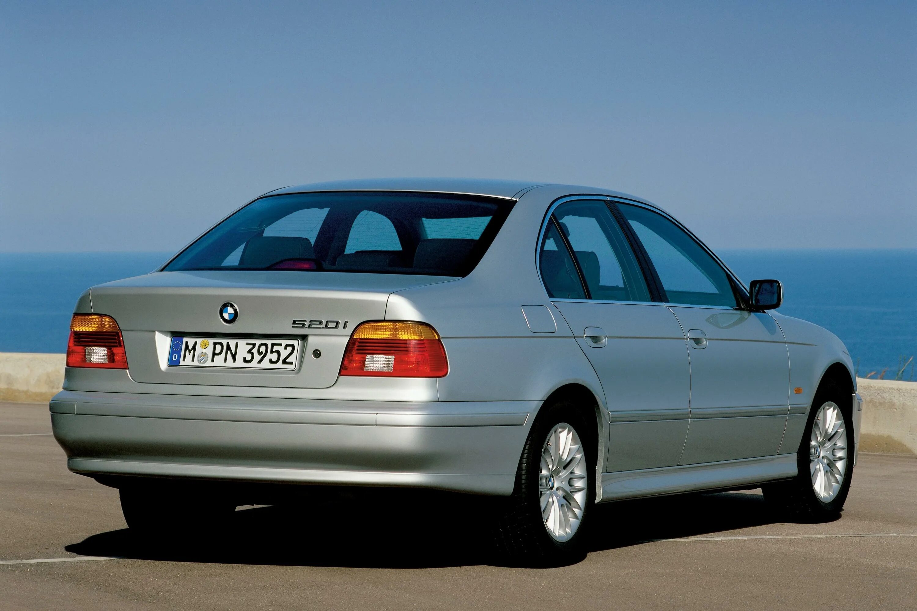 5 series e39. BMW 5 e39 2000. BMW 520i e39. BMW 520 e39. BMW e39 седан.