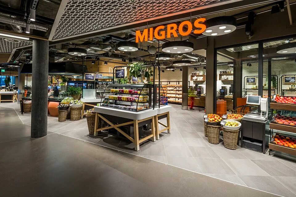 Migros switzerland. Интерьер магазина продуктов. Supermarket chain. Fill in store. Small shop design.