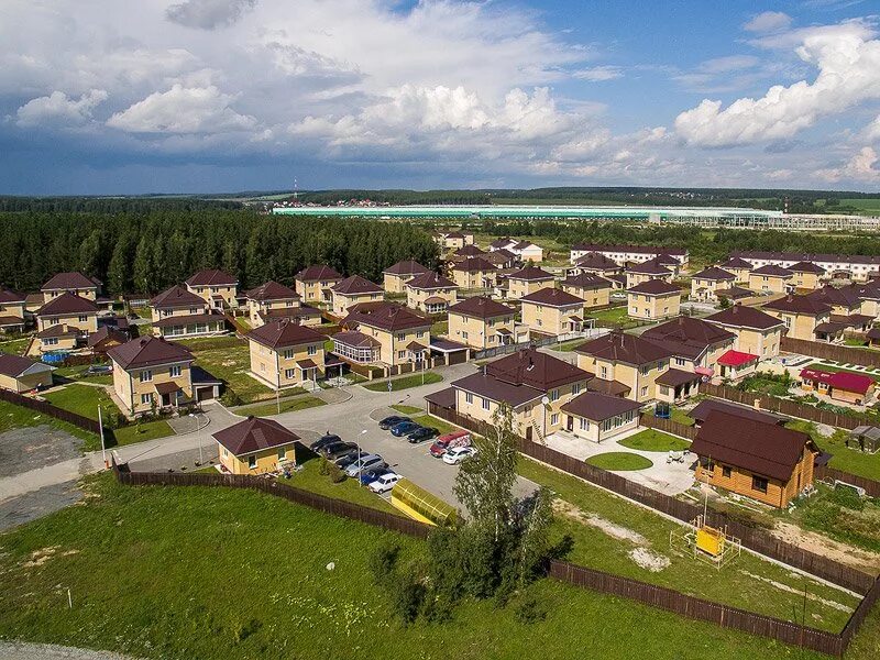 Посёлок новые вешки москва. Управляемые коттеджные поселки. Кп коттеджный поселок «сосновый бор». Управляемые коттеджные поселки. Котеджный посёлок в москве.