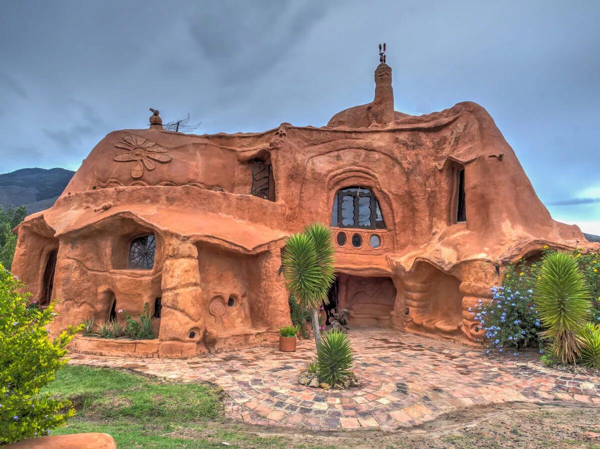 Глиняный дом. Колумбия, Вилья-де-Лейва, терракотовый дом (casa Terracota). Вилла де Лейва Колумбия. Терракотовый дом в Колумбии. Терракотовый дом casa Terracota.