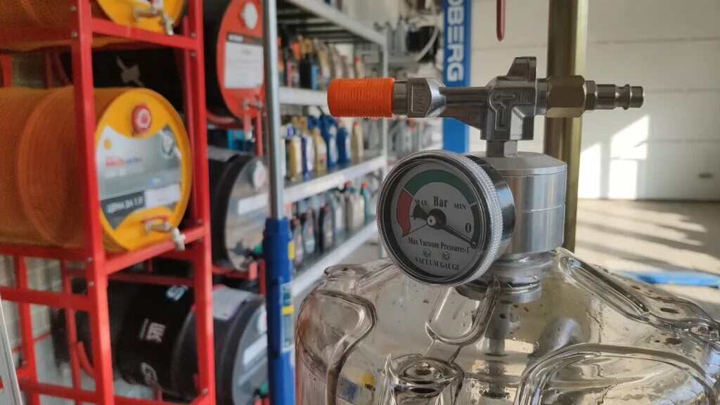 Масла тверь. Масла тверь. Альпине автомобильное масло. Улица коминтерна 71 тверь. Наб лазури 9а тверь.