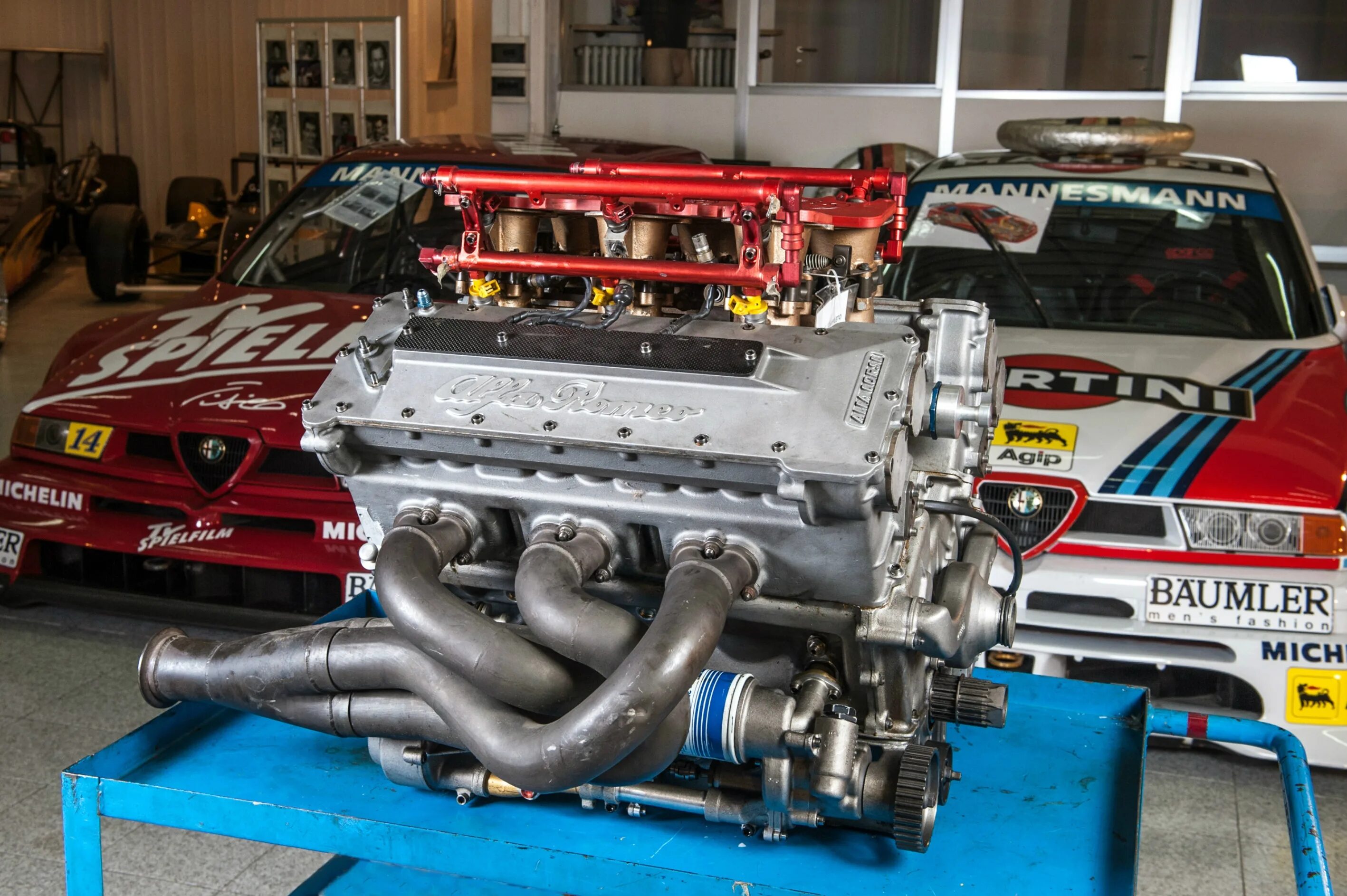 Alfa Romeo 155 DTM engine. Alfa Romeo 155 двигатель. Двигатель v8 Альфа Ромео. Двигатель Альфа Ромео 2.5 v6. Temp v8