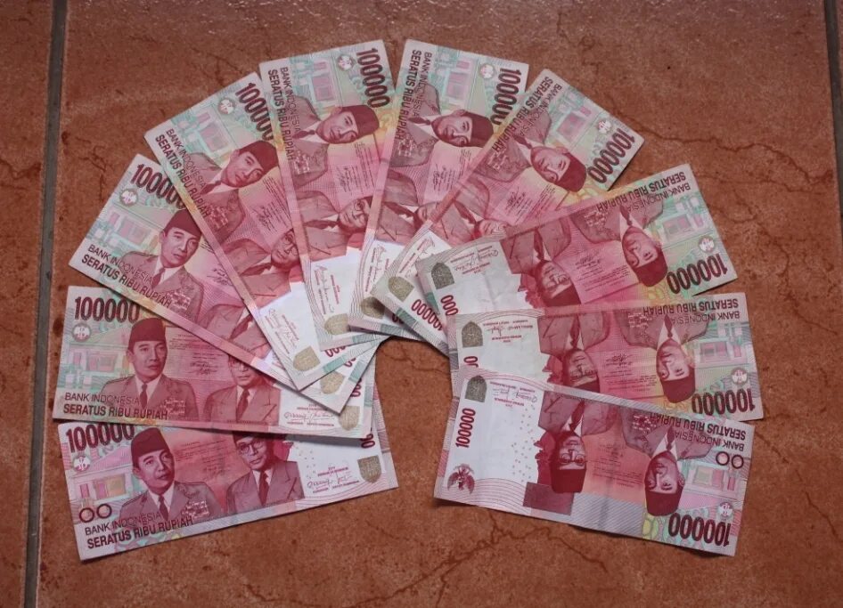 индонезия 1000 рупий 2022. 100 рупий непал банкнота. 50000 рупий индонезия 2016 года. индийская рупия 200. 1000000 рупий.