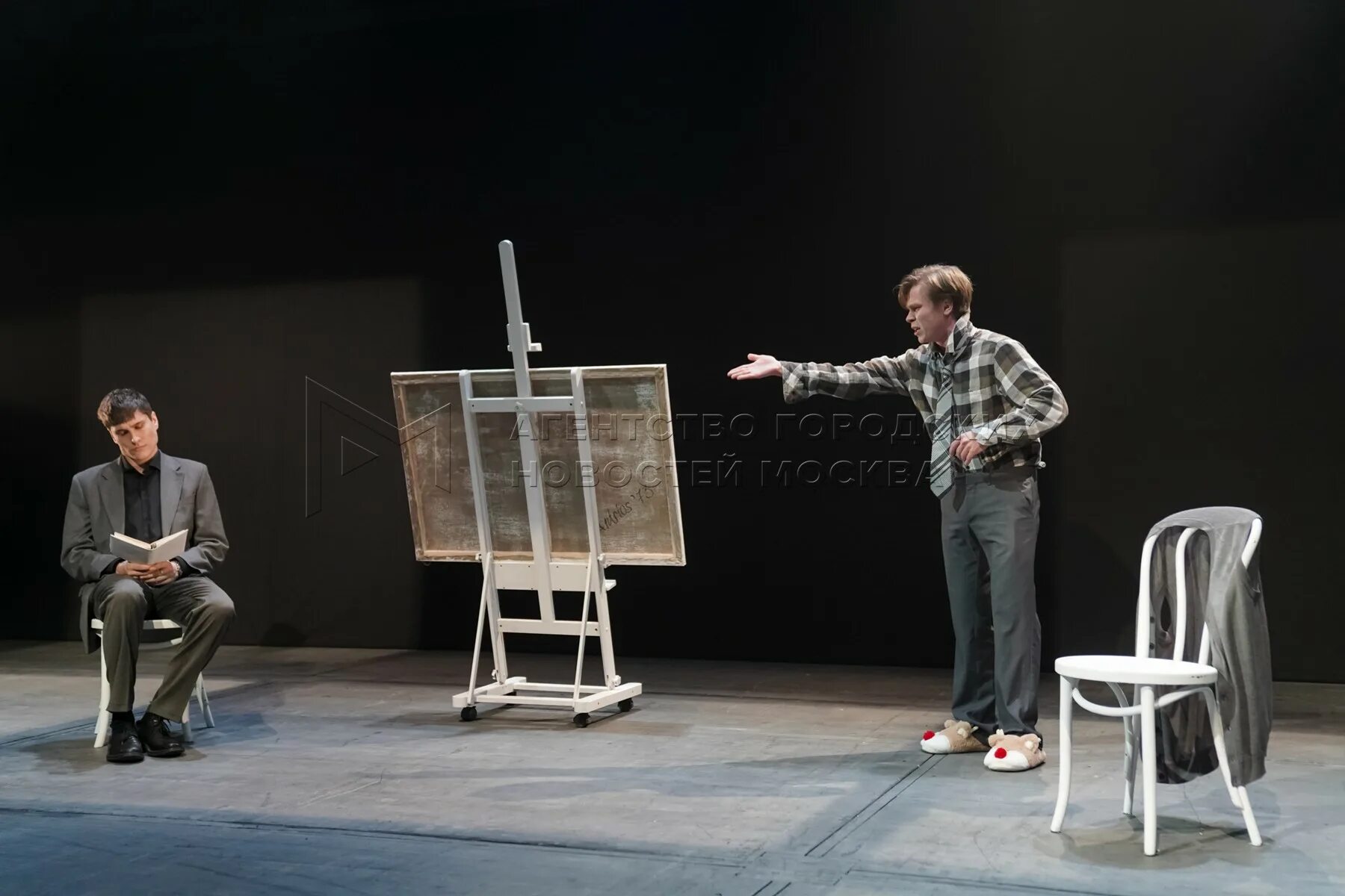 Современник арт. Зверинцев театр современник. Пять вечеров спектакль евгения симонова и гармаш. Современник арт. Современник арт.