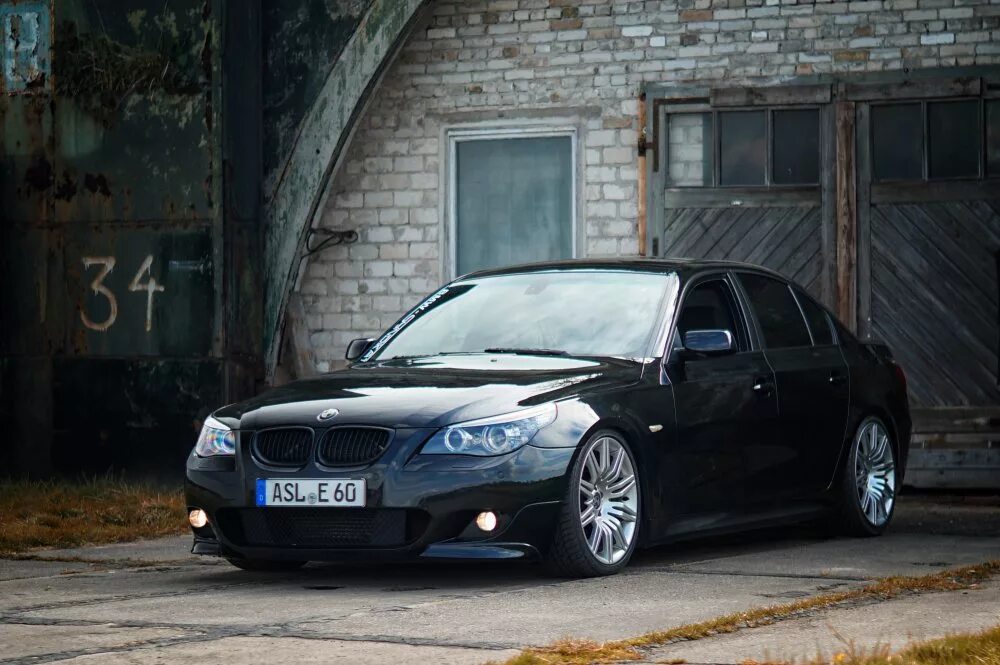 Е60 дорестайл. BMW e60 l. BMW e60 520. BMW e60 m paket. BMW e60 Low.