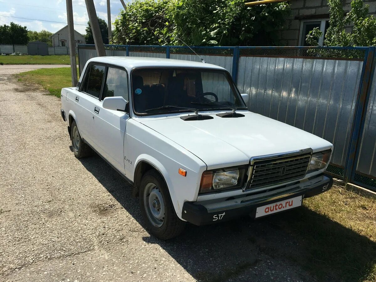 Авито анапа авто. ВАЗ 2107 2001 белый. ВАЗ 2107 компакт. ВАЗ 2107 2001.