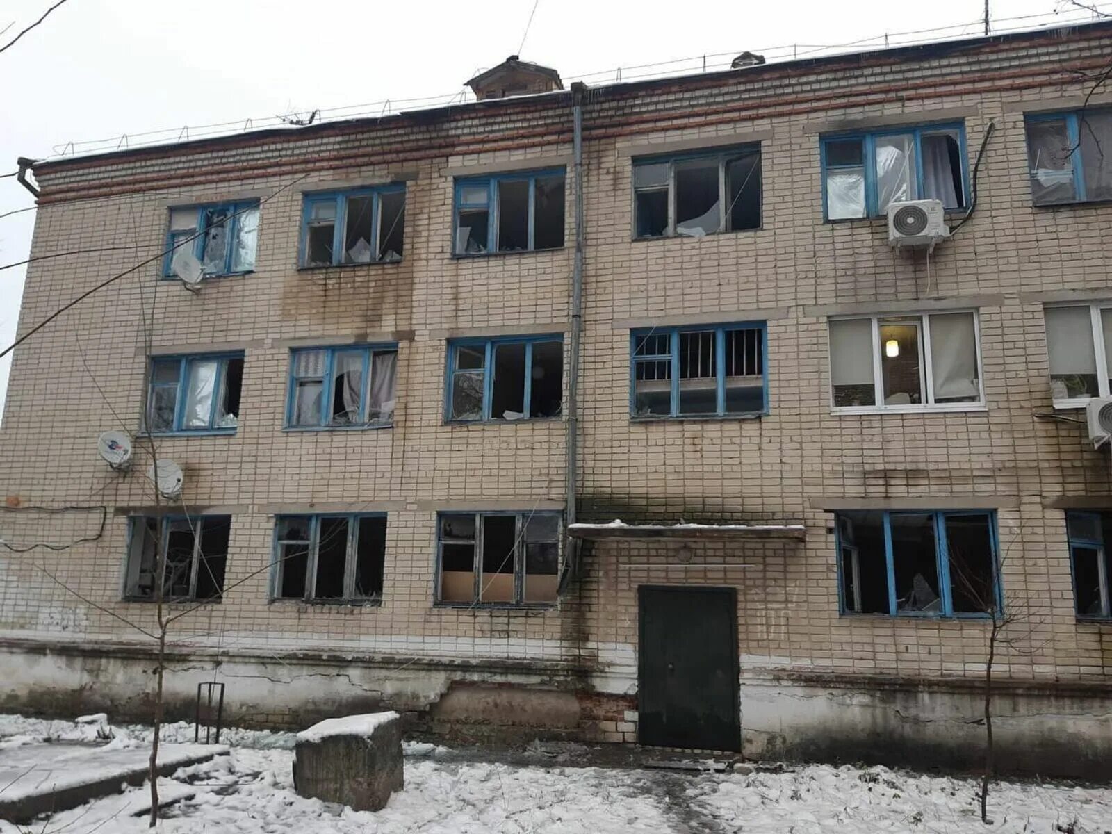 Шебекино белгородская область обстрел. Обстрелы шебекино 2023. Белгородская область после обстрела. Шебекинский рынок обстрел. Шебекино после обстрела.