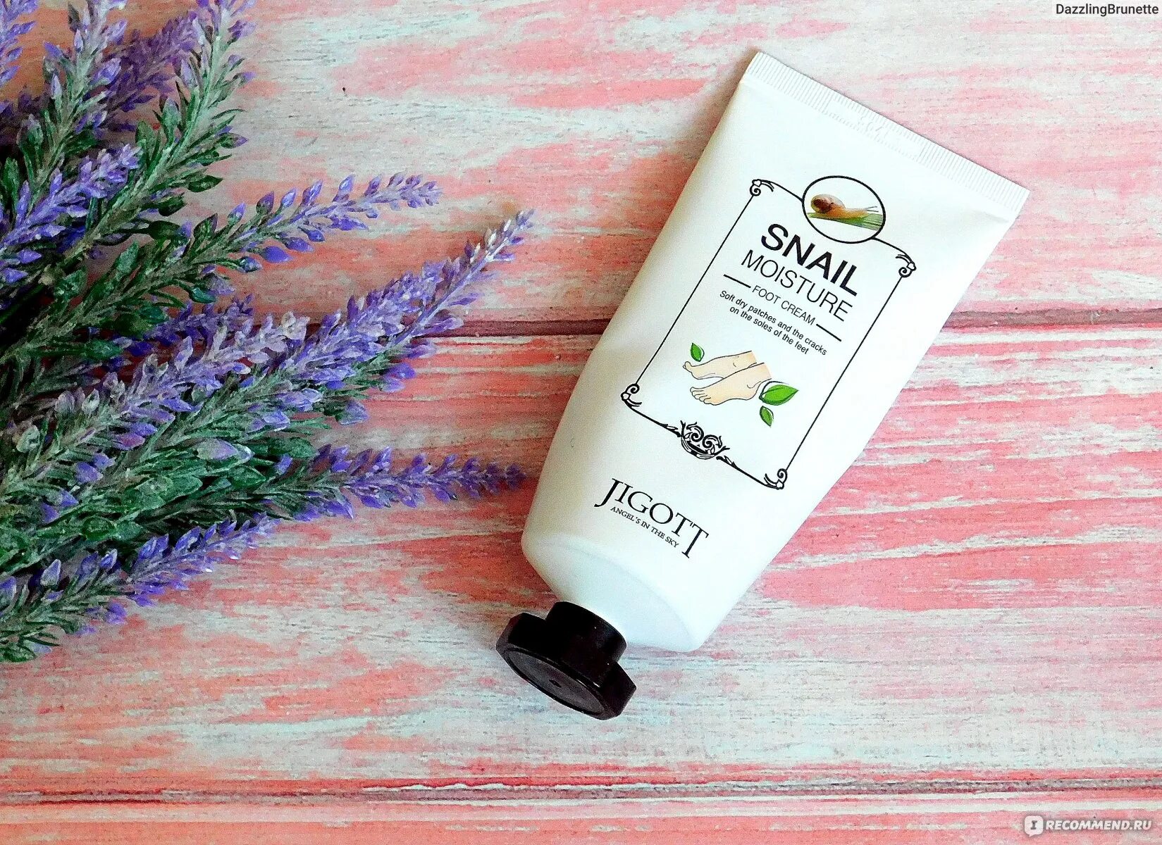 Jigott муцин улитки. Jigott крем для ног муцин улитки. Snail Moisture foot Cream [Jigott] 100мл. Jigott - крем для ног с улиточным муцином Snail Moisture foot Cream. Jigott крем для ног с улиточным муцином Snail Moisture foot Cream, 100 ml.