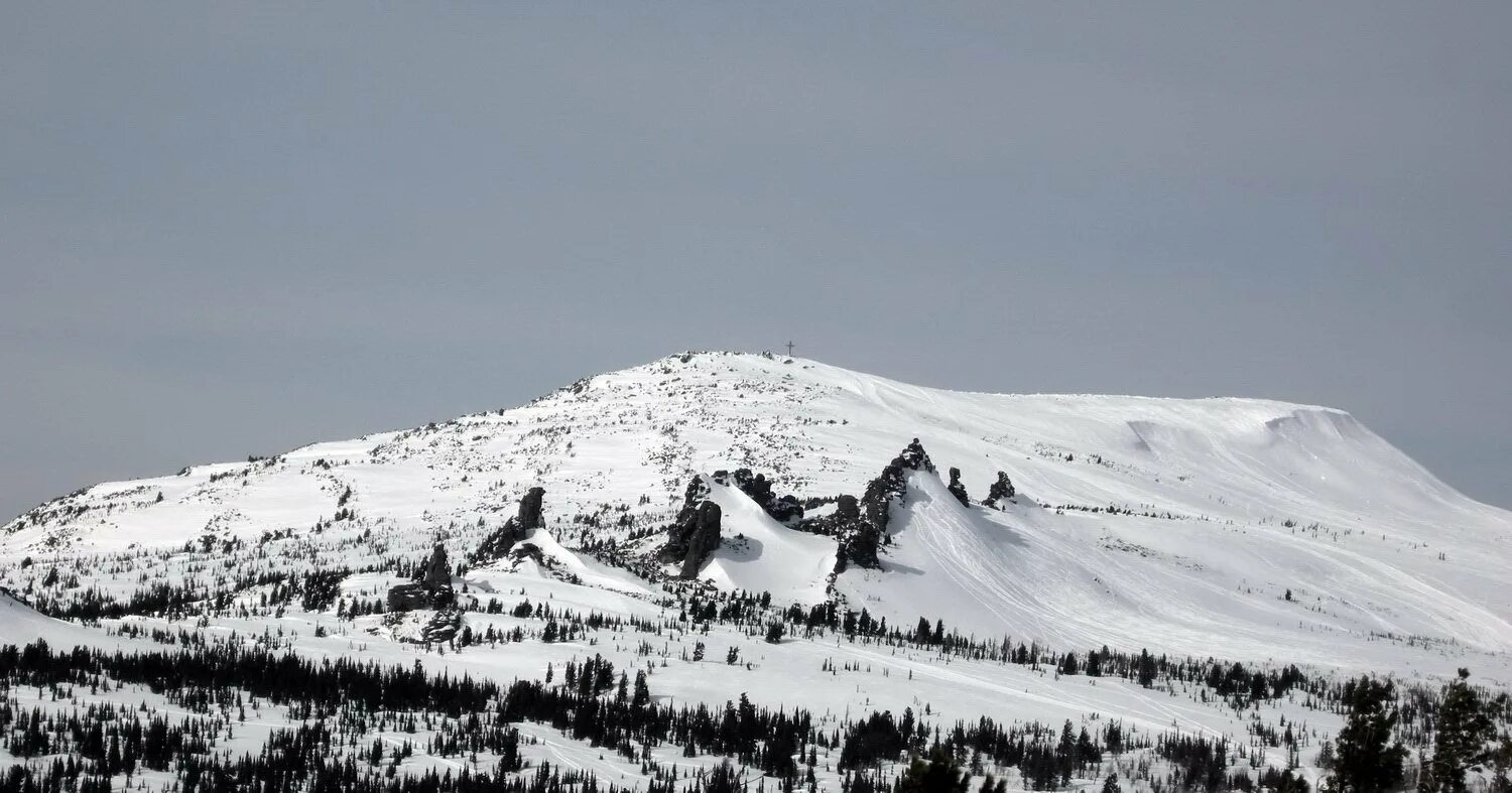 Горная шория мустаг. Гора мустаг шерегеш высота. Мустаг священная гора. Гора зеленая горная шория. Мустаг шерегеш.