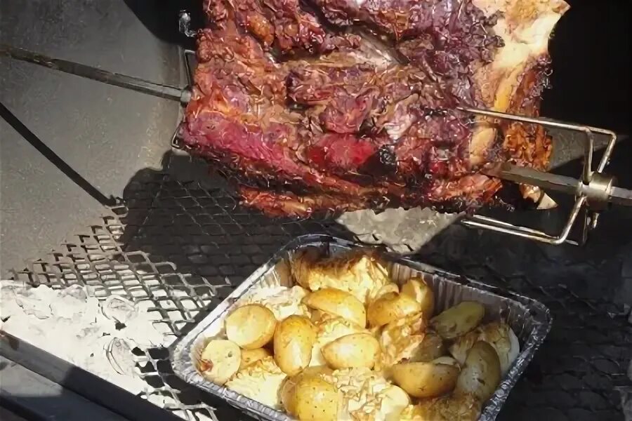 Кура гриль в духовке гефест на вертеле. Мясо на вертеле в духовке. Кура гриль в духовке гефест на вертеле. Гриль в духовке гефест. Курица гриль в духовке.