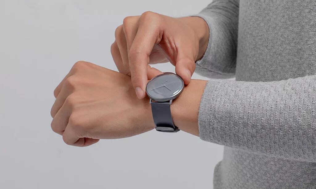 Часы xiaomi что делают. Смарт-часы Xiaomi Mijia. Умные часы Xiaomi Mijia Quartz watch. Xiaomi Mijia часы. Xiaomi смарт часы кварцевые.