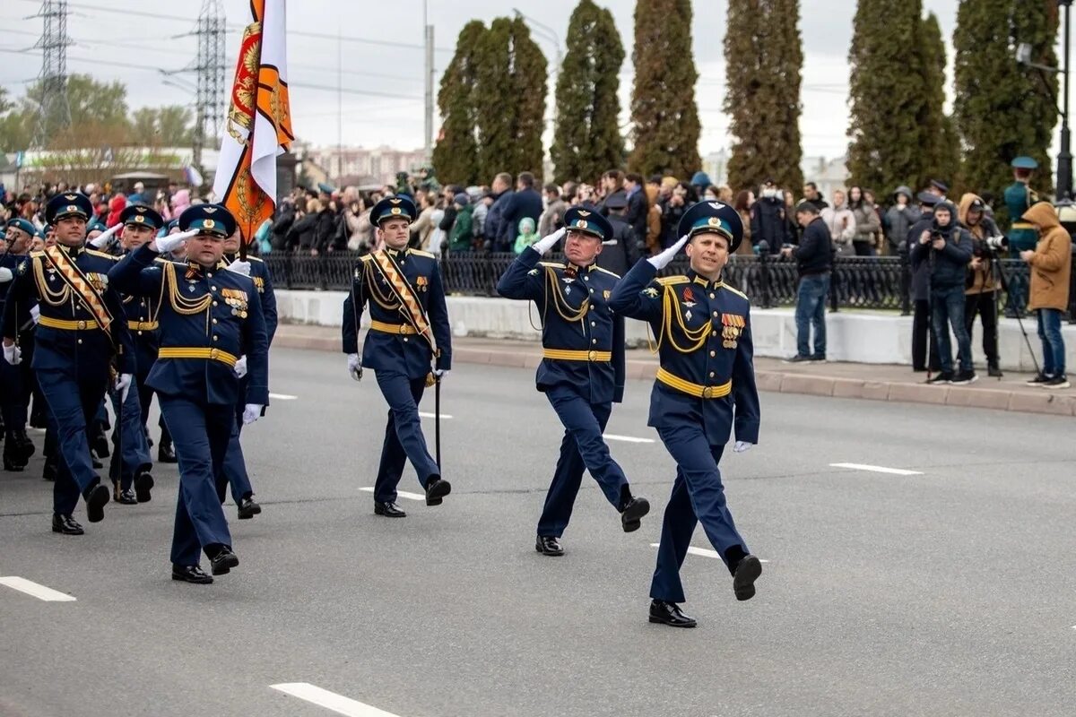 9 мая 2021 года. Парад Победы 2021 Курск. Парад 9 мая Курск. Парад Победы 2022 Курск. Парад в Курске 9 мая 2021 года.