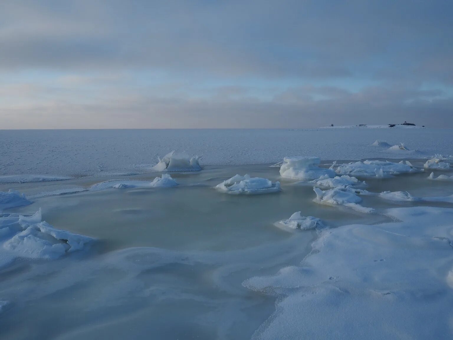 Белое море зимой