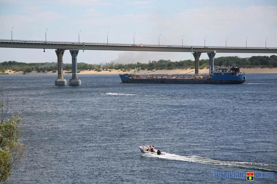 Вода в волге волгоград сегодня. Волгоградское водохранилище Волгоградская область. Волгоградское водохранилище Дубовка. Волгоград Волга. Волгоградское водохранилище фото.