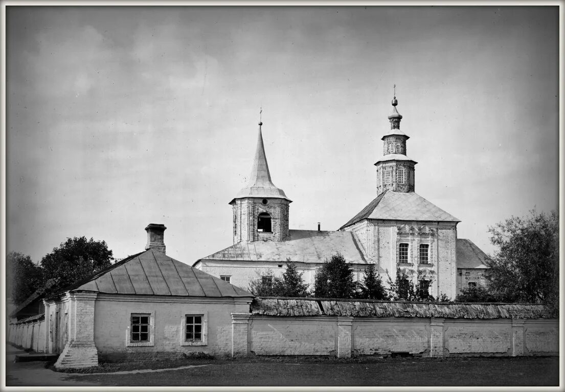 Церковь Рождества Христова Вязьма. Вязьма Рождественская Церковь. Старинные храмы Вязьмы. Церковь Рождества Христова Вязьма Ямская. Вяземском стану