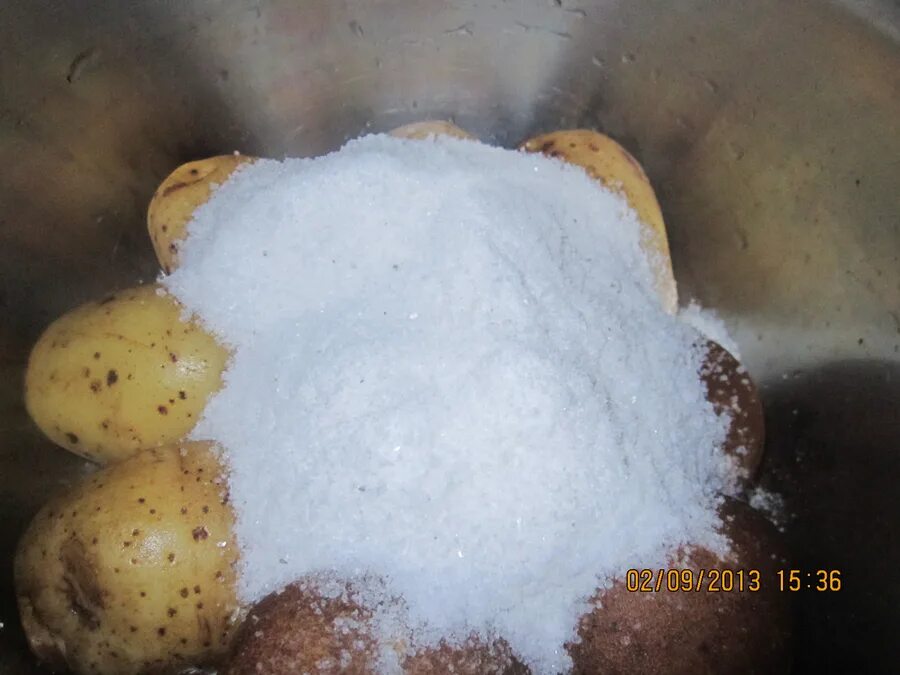 Картошка в соленой воде. Картофель Фрайт. Картофель с солью. Картофель класть в кипящую воду или в холодную. Компьютер картошка.