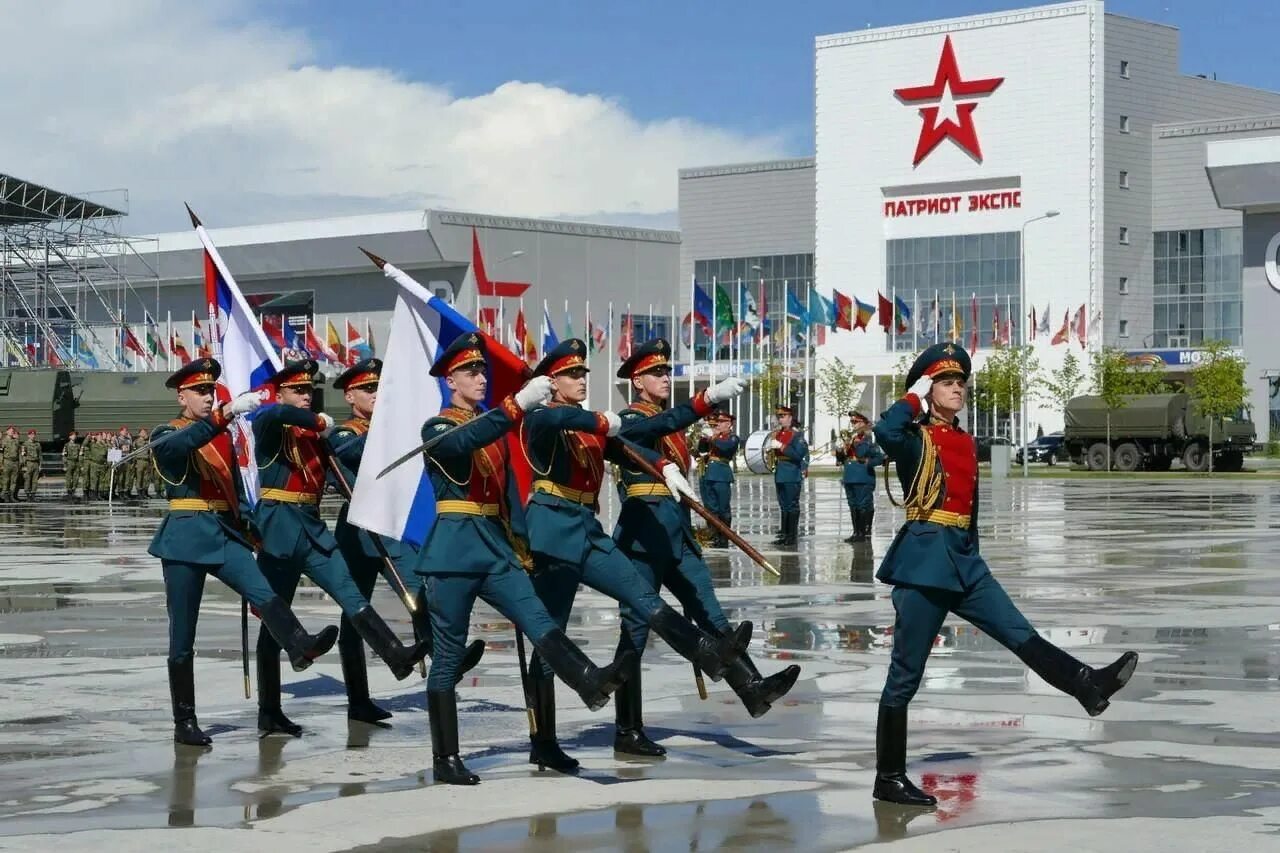 Патриот человек. Патриоты России. Современные Патриоты. Российский Патриот. Для родины своей ни сил ни жизни