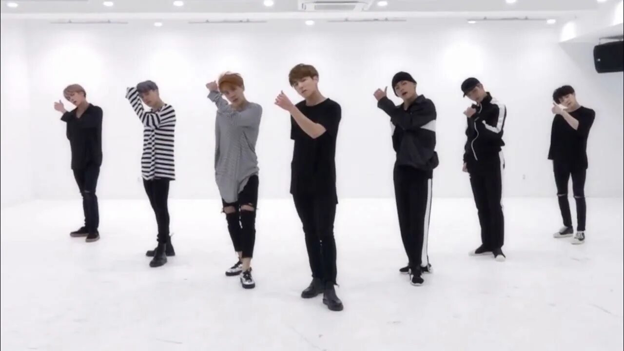 Бтс танцуют. Корейцы танцуют. Бтс эра dope. Бтс fire. Bts группа корейская.