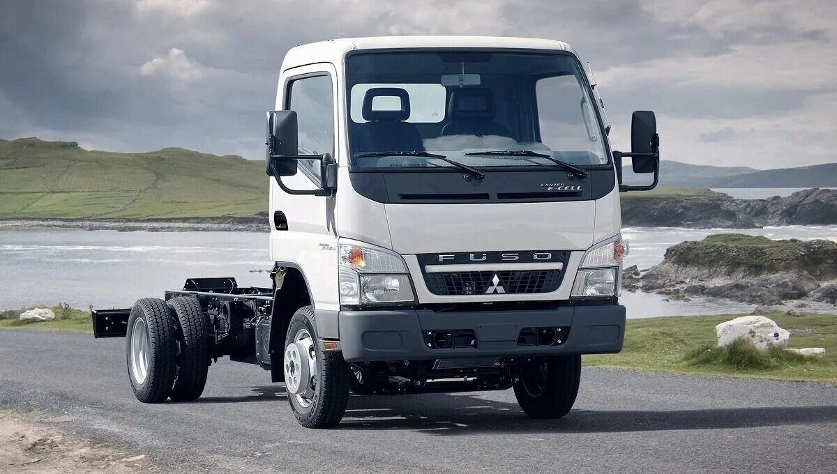 Mitsubishi fuso canter 5 тонн. Фусо кантер фото. Фусо кантер фото. Фусо кантер фото. Mitsubishi fuso canter.