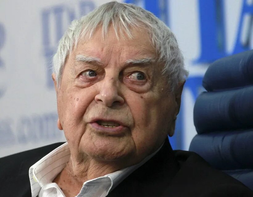 юрий любимов таганка. комедия. юрий любимов в театре. юрий петрович любимов театр на таганке. золотухин и таганка.