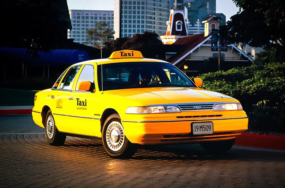 Simontok taxi. Ford Crown Victoria 1994.