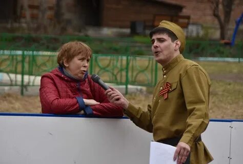 Споем двором