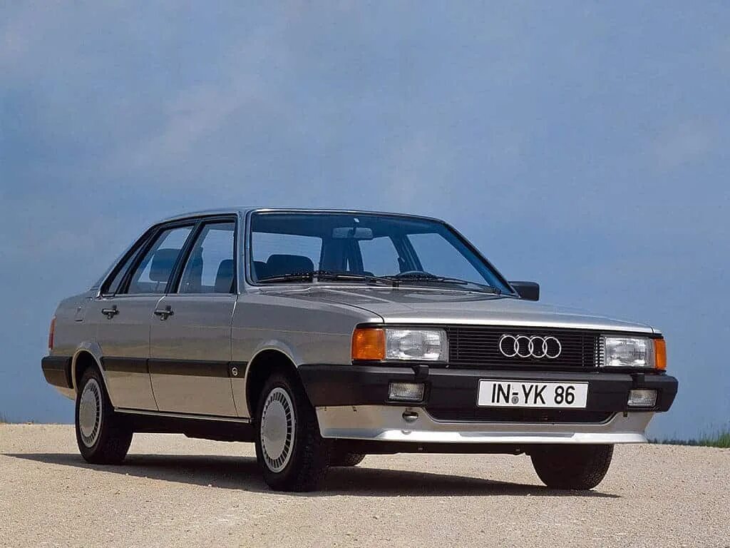 Audi 80 b2. Ауди 80 b1. Audi 80 b2 1990. Audi 80 b2 седан. Ауди 80 купить бу на авито