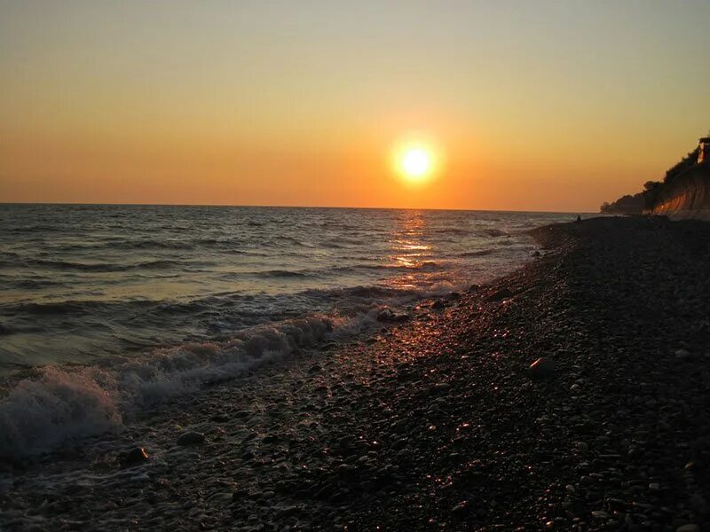 Лоо горы. Сочи лазаревское аттракционы. Лоо ночью. Лоо ночью. Лоо ночью.