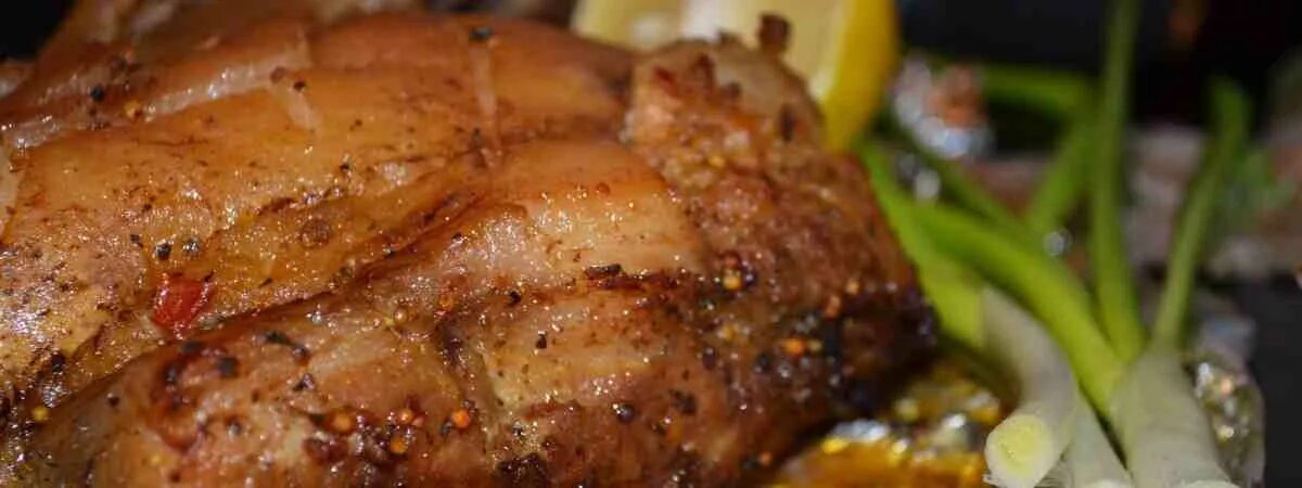 Как вкусно приготовить свинину рульку