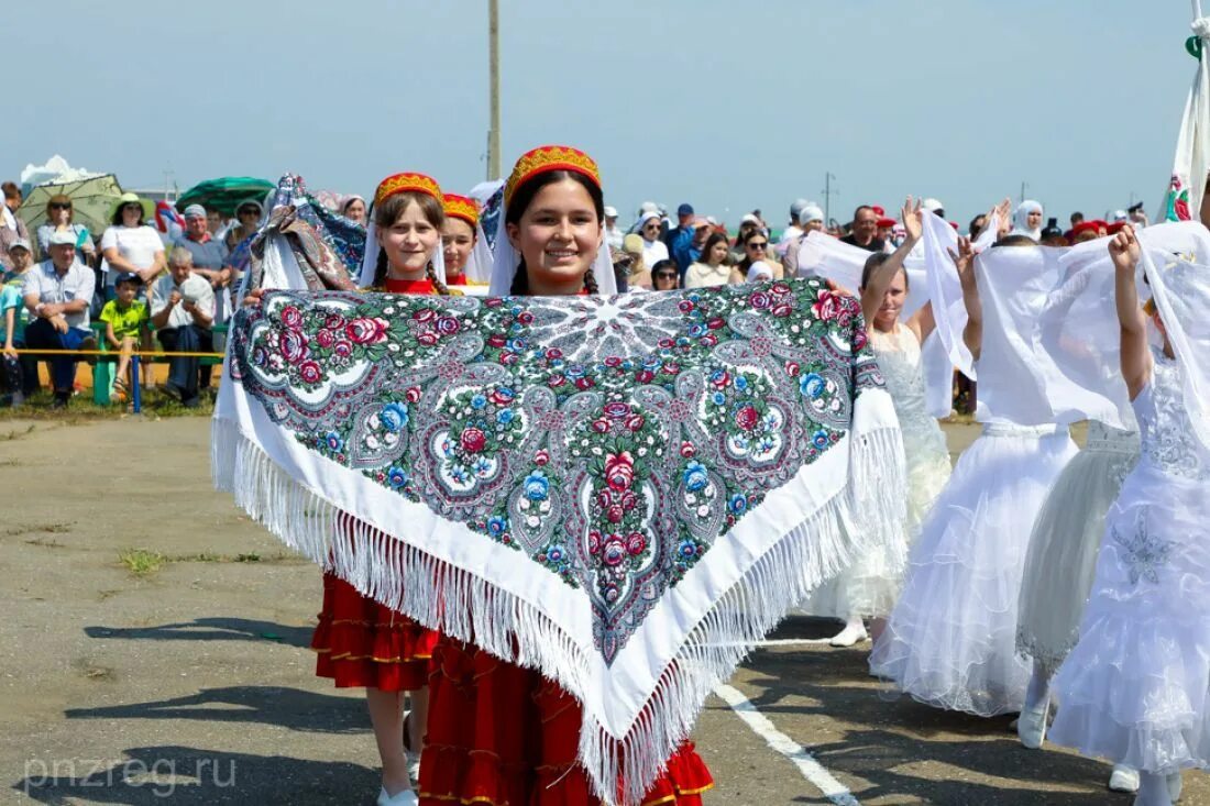 Самое большое татарское. Сабантуй село средняя Елюзань. Самое большое татарское село средняя Елюзань. Городищенском районе в селе средняя Елюзань 26 июня,. Сабантуй Пенза.