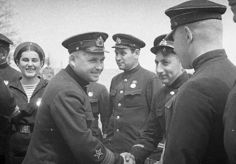 Филипп казак фото в молодости фото. 1942 13 серия. С. Ф 1942. Битва за москву 1941-1942.