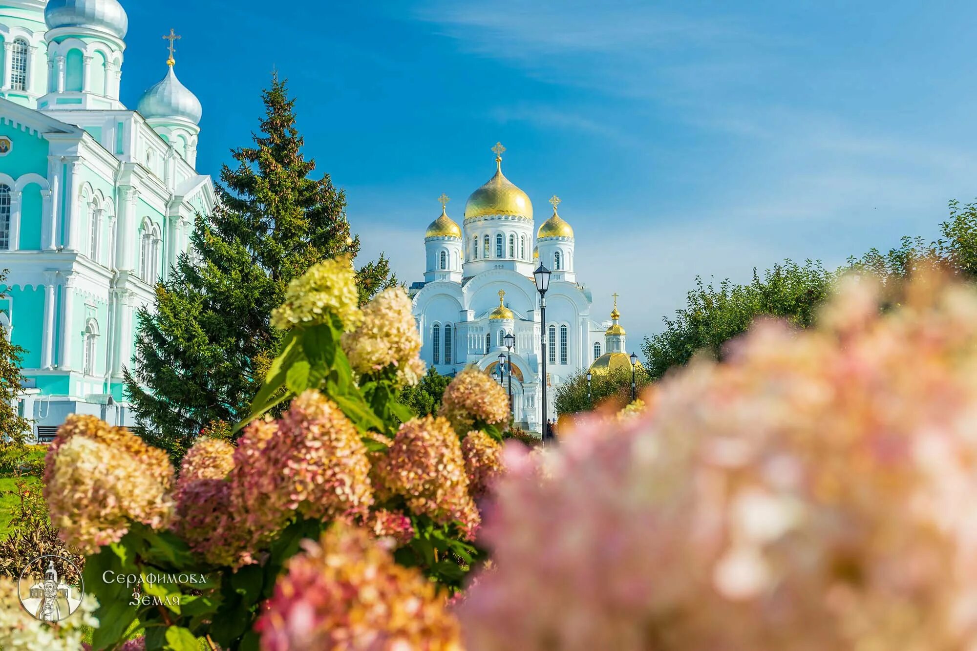 Дивеево сегодня в контакте. Свято Троицкий Дивеевский монастырь. Дивеево Серафимо-Дивеевский. Дивеево. Серафимо-Дивеевский Троицкий монастырь..