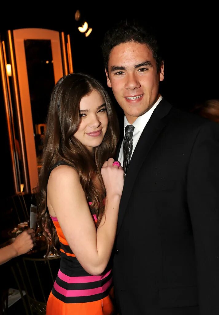 питер стейнфелд биография. питер стейнфелд. питер стейнфелд. гриффин стайнфелд. артур демпстер.