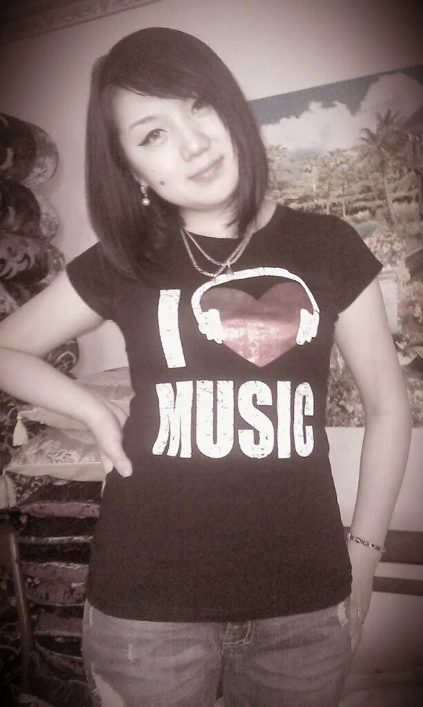 Kg girl. Kg girl. 35 kg girl. Красивые девушки из казахстана. Хуан вэй блогерша.