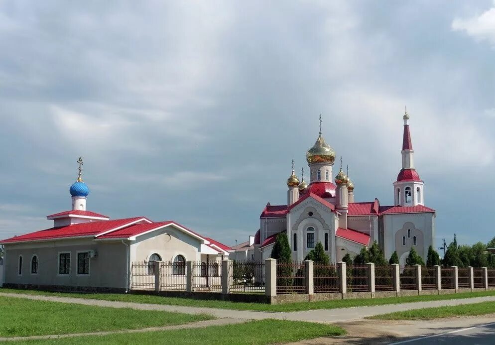 Село юровка. Церковь новомучеников и исповедников российских юровка. храм в юровке анапского района. село юровка анапский район. анапа село юровка.