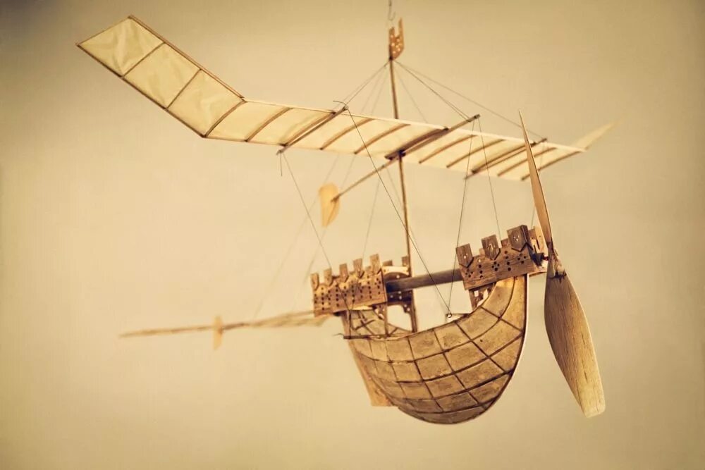 Самодельные летающие. Модель летающего корабля. Летающий корабль. Корабль из шпажек. Летающий корабль из дерева.