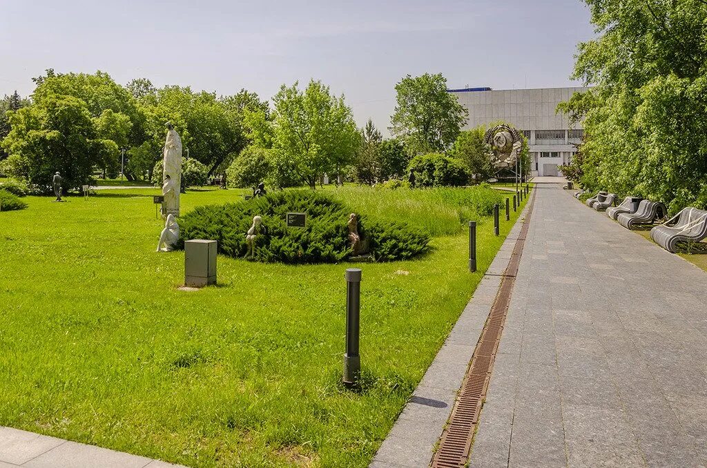 Парк искусств музеон. Парка искусств музеон. Парк искусств музеон. Парк горького музеон. Парк музей музеон.