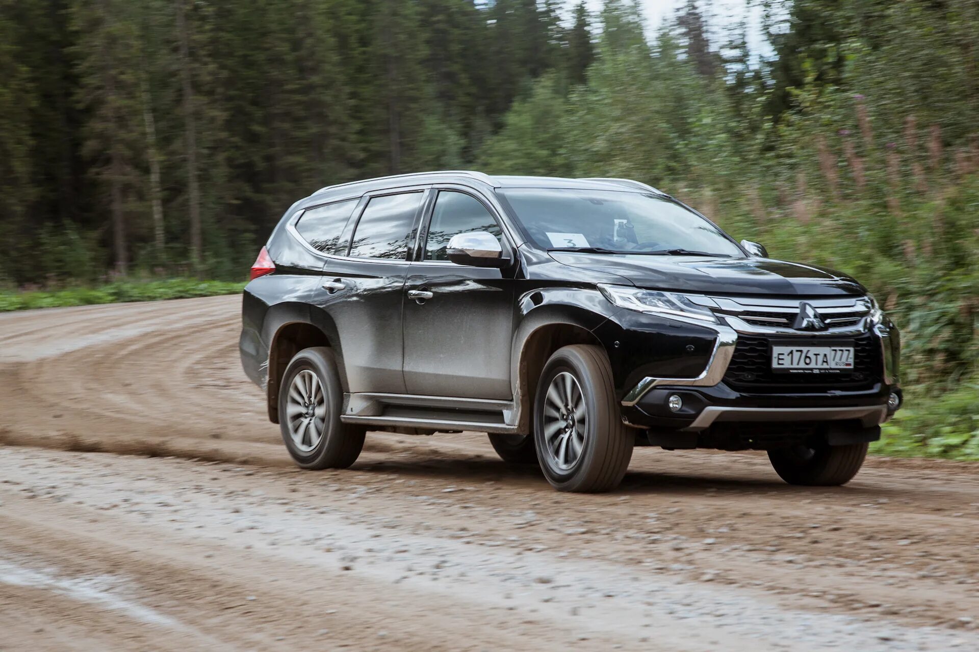 Mitsubishi pajero sport расход. Митсубиси Паджеро спорт 2022. Новый Митсубиси Паджеро 2022. Mitsubishi Pajero Sport 3 2022. Митсубиси Паджеро спорт 2023.