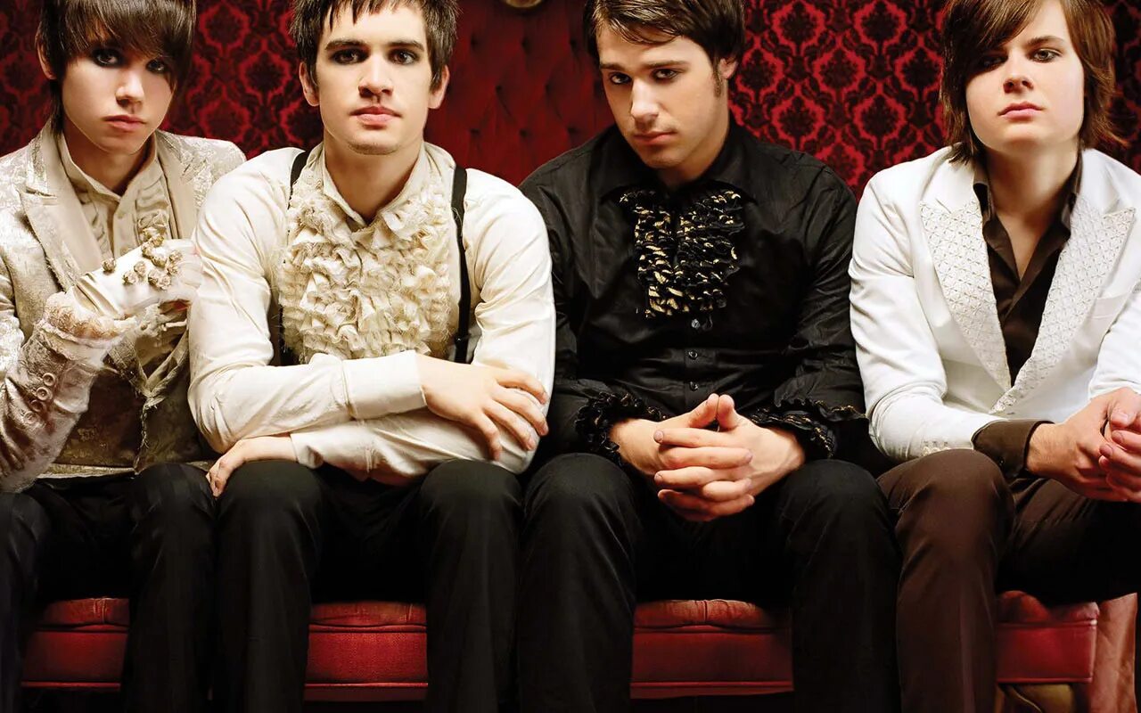 Группа Panic! At the Disco. Группа паник эт зе диско. Panic at the Disco 2005. Паник Брендон. Рассказы группа подростки