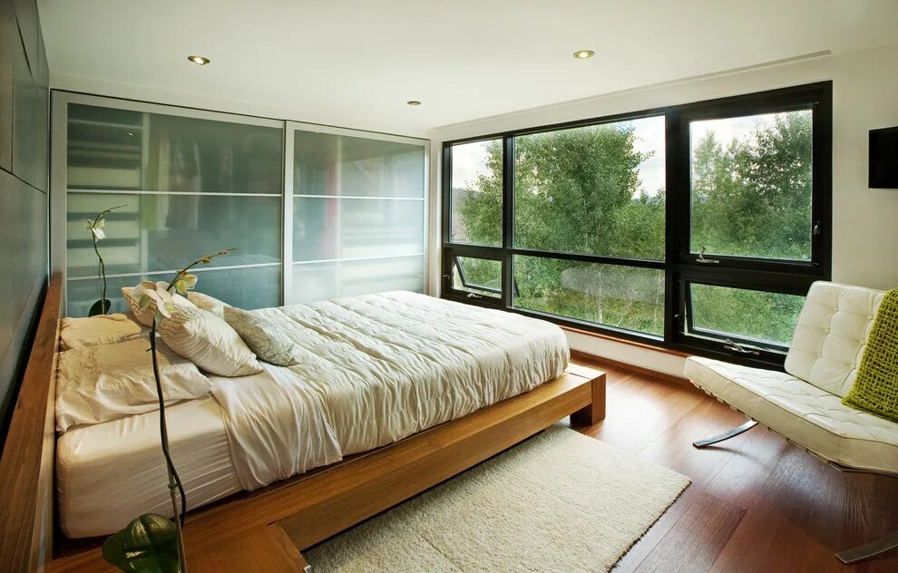 Welcome the Winter With Mood-Enhancing Lights Modern bedroom design, Bedroom vie