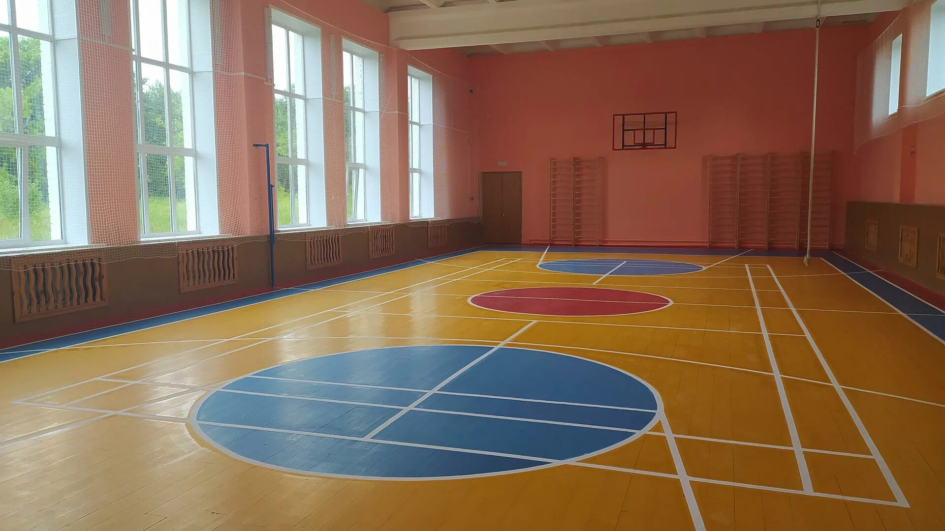 Спортивный зал в школе. Новый спортзал. Новый спортзал. Спортивный комплекс спортзал. Спортивный зал.