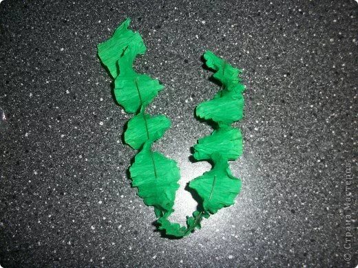 Как сделать водоросли. Водоросли из гофрированной бумаги. водоросли из цветной бумаги. водоросли из бумаги объемные. водоросли из крепированной бумаги.