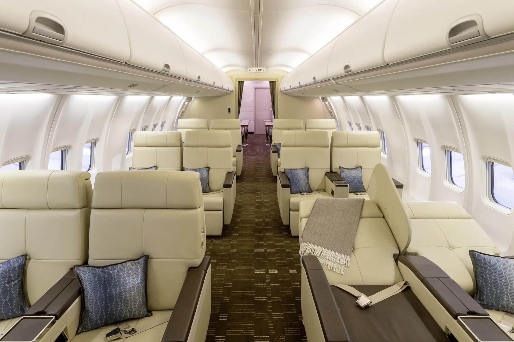 Jet 737. Боинг 737 bbj. 737-700 bbj салон. боинг 737 бизнес джет. боинг бизнес джет 737 салон.