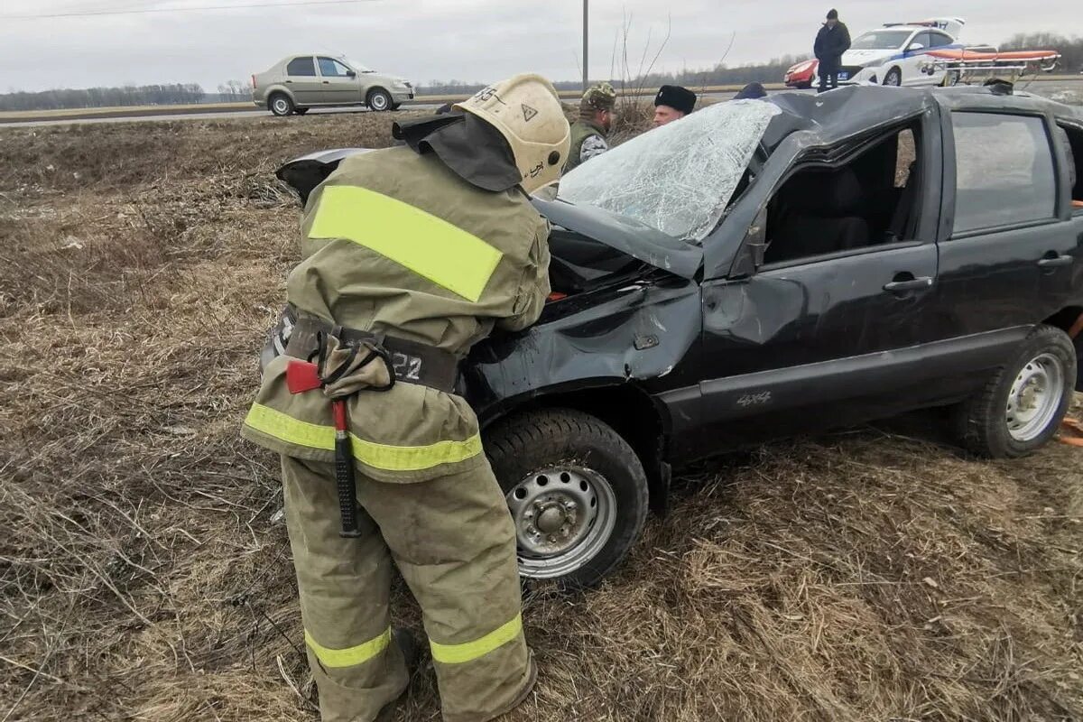 Новости курской области сегодня свежие происшествия. Авария в Курской области. Авария в Обояни Курской области. ДТП Курская область 02.2023. ДТП В Курской области Обоянском районе.