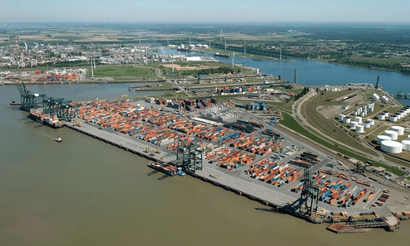 Голландия порт амстердам. Контейнерный порт роттердам. Порт в голландии. Порт нидерландов 9. Грузовой порт роттердам.
