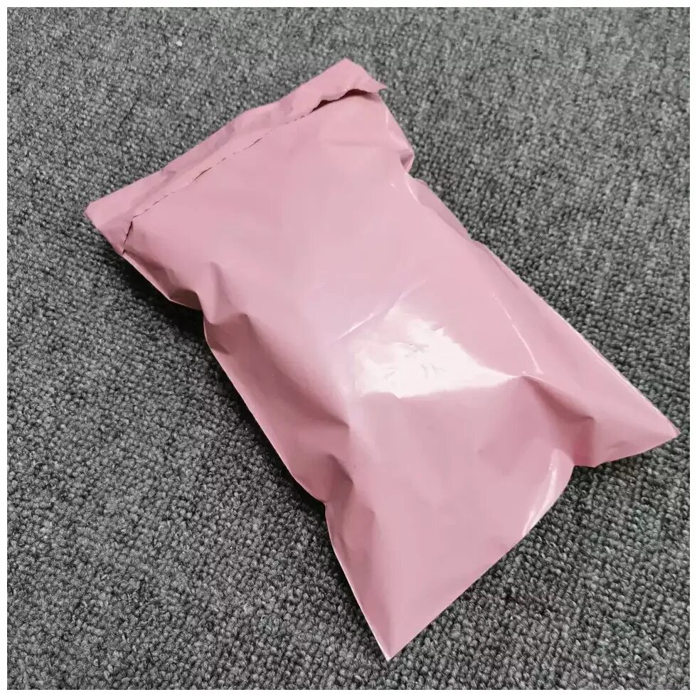 Розовый мешок на острове. Розовый пакет. Розовые Курьерские пакеты. Пакет розовый упаковочный. Пакеты розовые фасовка.