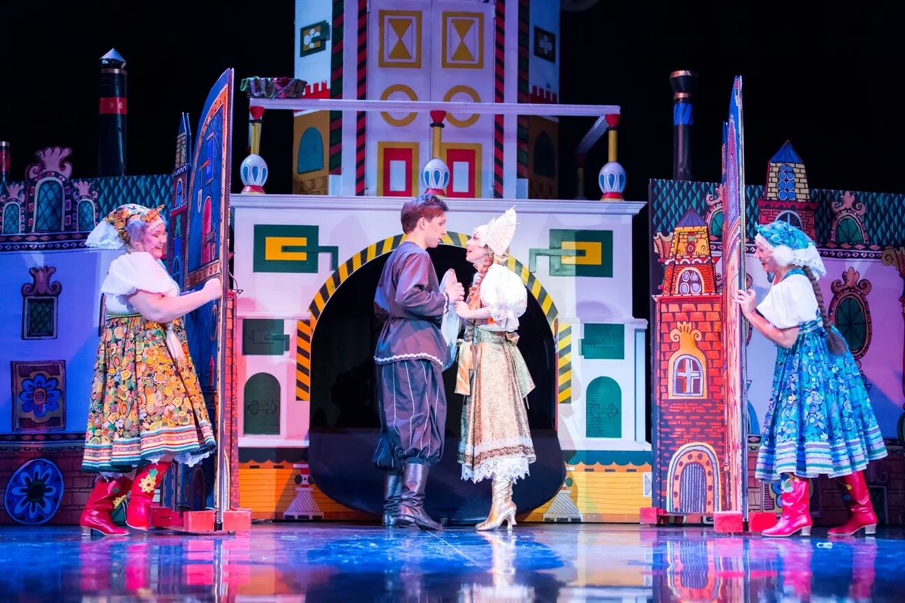 Мюзикл летучий корабль театр на серпуховке. Театриум летучий корабль. Летучий корабль театриум на серпуховке. Спектакль летучий корабль терезы дуровой. Театр терезы дуровой летучий корабль.